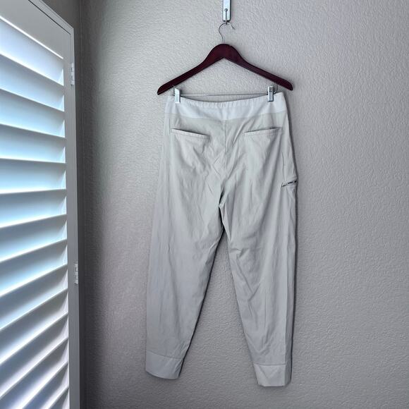 Athleta Trekkie Jogger Pants Cream Off White Nylon Hiking Outdoor Size 12 - Picture 2 of 7